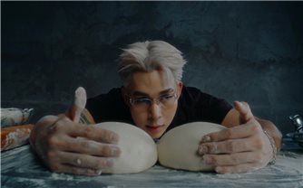 Nhìn nhận thế nào về sản phẩm âm nhạc có tính gợi dục?