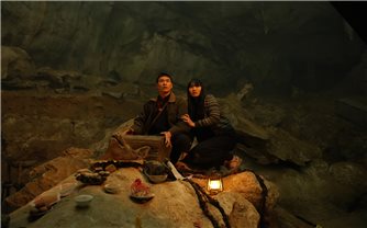 “Phí Phông: Quỷ máu rừng thiêng”: Xóa tan nỗi sợ về ma mị (Bài 2)