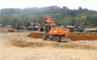 “Hồi sinh” ruộng đồng ở vùng rốn lũ Nhôn Mai