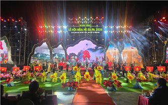 Sa Pa lung linh sắc màu đêm Khai mạc Lễ hội mùa Hè