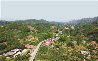 Người có uy tín góp phần “gỡ khó” trong triển khai chính sách tại cơ sở