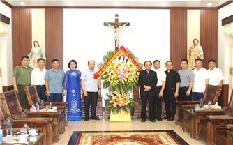 Lãnh đạo tỉnh Thanh Hóa thăm, chúc mừng các tổ chức tôn giáo nhân dịp lễ Phục sinh 2026