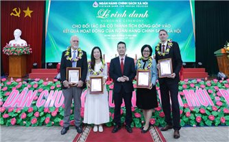 Ngân hàng CSXH vinh danh đối tác: Lan tỏa giá trị hợp tác, nâng tầm chuyển đổi số vì người nghèo