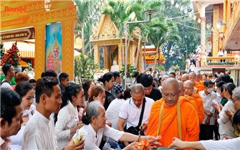 Lễ Sen Đôn-ta của đồng bào Khmer