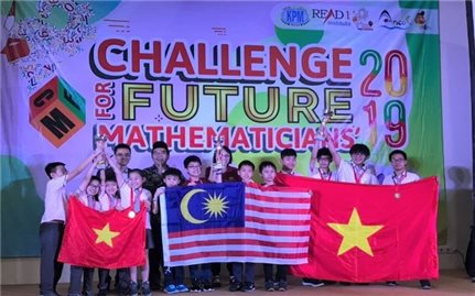 Việt Nam giành giải Nhất toàn đoàn cuộc thi Toán học tại Indonesia