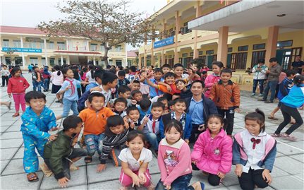 Hà Giang: Giữ ấm cho học sinh trong mùa đông