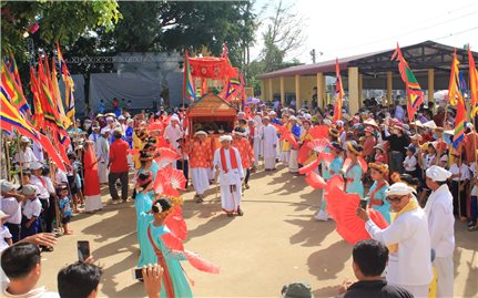 Lễ hội Cambur- tưởng nhớ nữ thần Pô Nagar