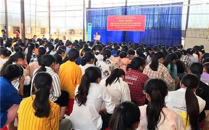 Mường Khương: 330 học sinh nữ được tuyên truyền kiến thức giáo dục sức khỏe sinh sản vị thành niên