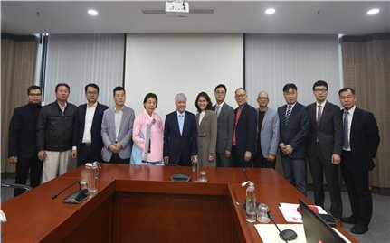 Bộ trưởng, Chủ nhiệm Đỗ Văn Chiến tiếp và làm việc với Chủ tịch Công ty Seowonfeedex Hàn Quốc