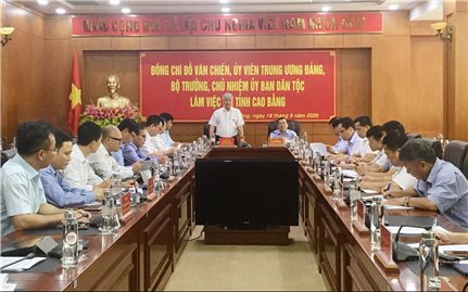 Bộ trưởng, Chủ nhiệm UBDT Đỗ Văn Chiến: Cao Bằng cần đưa nội dung Chương trình MTQG vào Nghị quyết Đại hội Đảng bộ tỉnh