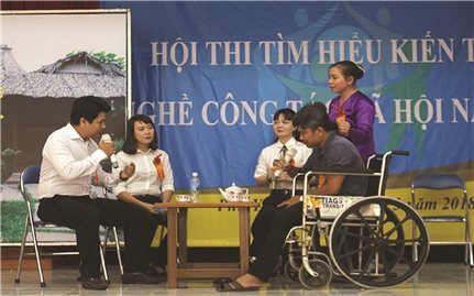 Đan dày “tấm lưới” an sinh xã hội ở Phú Yên