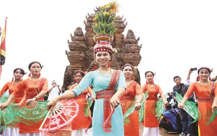 Đồng bào Chăm Ninh Thuận: Vui đón Lễ hội Katê