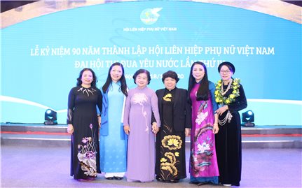 Thứ trưởng, Phó Chủ nhiệm Hoàng Thị Hạnh dự Lễ kỷ niệm 90 năm thành lập Hội LHPN Việt Nam