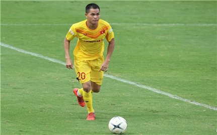 Cầu thủ sân cỏ người Chăm - Dụng Quang Nho: Ngôi sao mới của U22 Việt Nam