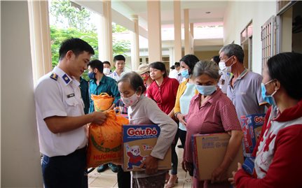 Cảnh sát biển Việt Nam: Đồng hành cùng đồng bào dân tộc, tôn giáo
