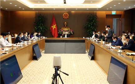 Ban Chỉ đạo quốc gia bàn về tiêm vaccine ngừa COVID-19