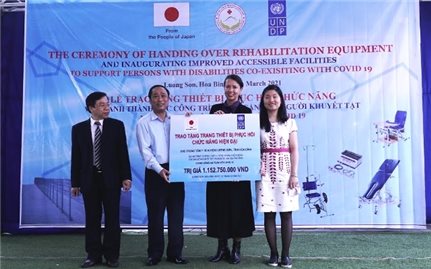 Hỗ trợ người khuyết tật chung sống an toàn với COVID-19