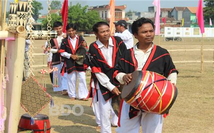 Bình Định: Tổ chức nhiều hoạt động văn hóa, nghệ thuật phục vụ đồng bào vùng sâu, vùng xa