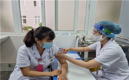Sáng 7/4, không có ca mới, gần 54 nghìn người đã tiêm vaccine