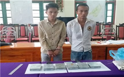 Bộ đội Biên phòng Lào Cai: Khởi tố 2 đối tượng vận chuyển 6 bánh heroin