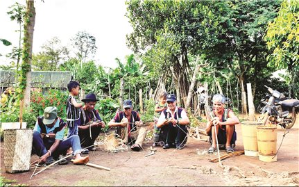 Phát huy vai trò của Người có uy tín trên nền tảng truyền thống dân tộc