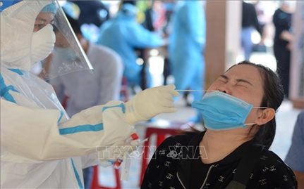 Trưa 14/5, Việt Nam ghi nhận thêm 16 ca mắc mới COVID-19