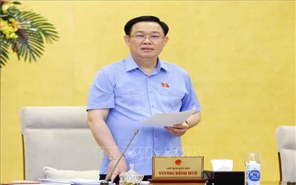 Bế mạc Phiên họp thứ 56 của Ủy ban Thường vụ Quốc hội: Tỷ lệ cử tri đi bầu đạt 99,57%