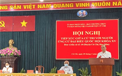 Chủ tịch nước Nguyễn Xuân Phúc dự Hội nghị tiếp xúc cử tri tại huyện Củ Chi, TP Hồ Chí Minh