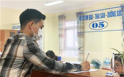 Tăng cường chấn chỉnh công tác quản lý, xét duyệt hưởng chế độ ốm đau, thai sản