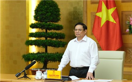 Thủ tướng Phạm Minh Chính: Phải sản xuất bằng được vaccine phòng, chống COVID-19 để chủ động lo cho người dân