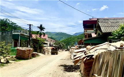 Văn Yên (Yên Bái): Người dân bỏ khu tái định cư vì thiếu sinh kế