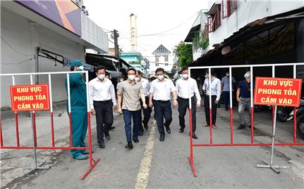Phó Thủ tướng Vũ Đức Đam lưu ý TPHCM 4 điểm trong thực hiện Chỉ thị 16