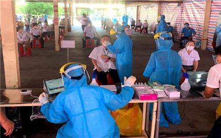 Sáng 17/7, Việt Nam có 2.106 ca mắc mới COVID-19, đã tiêm 4.233.896 liều vaccine