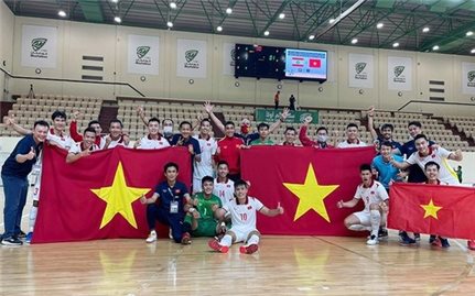 Đội tuyển Futsal Việt Nam di chuyển ra Hà Nội chuẩn bị cho World Cup 2021