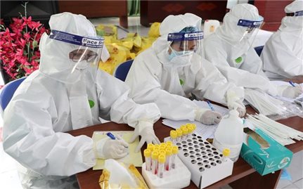 Ngày 25/8: Việt Nam có thêm 12.096 ca mắc COVID-19 và 7.646 bệnh nhân khỏi bệnh