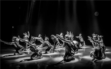 Nghệ sĩ múa cả nước chung sức dựng tác phẩm cổ vũ chống dịch - “Ánh sáng tâm hồn”