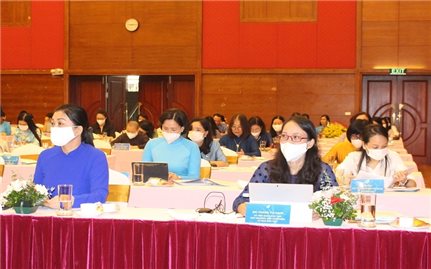 Thứ trưởng, Phó Chủ nhiệm Hoàng Thị Hạnh dự Hội nghị lần thứ 11 Ban Chấp hành Trung ương Hội LHPN Việt Nam khóa XII