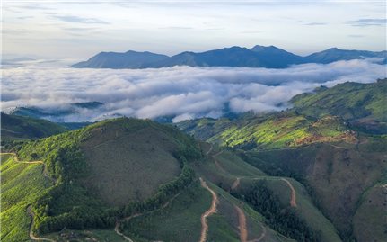 Núi Chư Hreng - Điểm đến hấp dẫn của giới trẻ Kon Tum