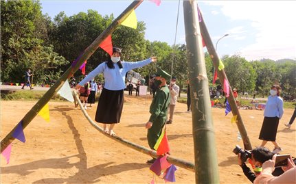 Quảng Ninh: Ngày hội văn hóa của đồng bào DTTS kích hoạt du lịch sau thời gian 
