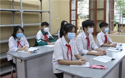 Hà Nội cho học sinh lớp 9 của 17 huyện, thị xã trở lại trường từ ngày 22/11