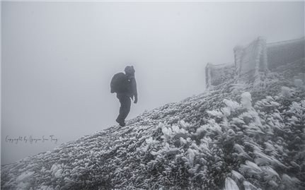 Trải nghiệm thú “săn tuyết” trên đỉnh Mẫu Sơn