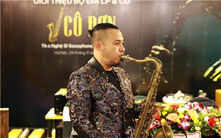 Việt Nam có nghệ sĩ Saxophone đầu tiên phát hành đĩa than