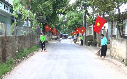 Đồng bào vùng cao Quang Kim trong ngày Tết Độc lập