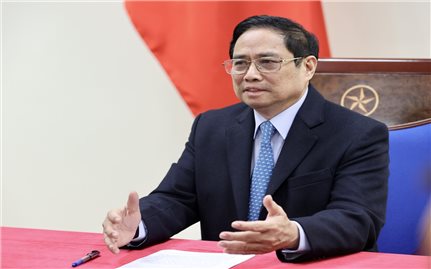 Thủ tướng Phạm Minh Chính điện đàm với Thủ tướng Trung Quốc, thúc đẩy quan hệ toàn diện, giải quyết vấn đề ách tắc hàng hóa tại cửa khẩu