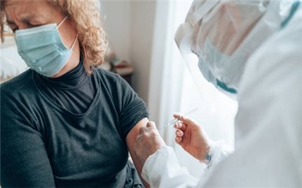 2/3 tác dụng phụ của vaccine COVID-19 là do con người tự tưởng tượng ra
