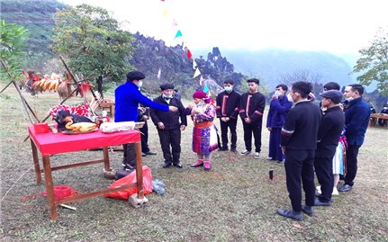 H’Mong Village tổ chức lễ hội Gầu Tào