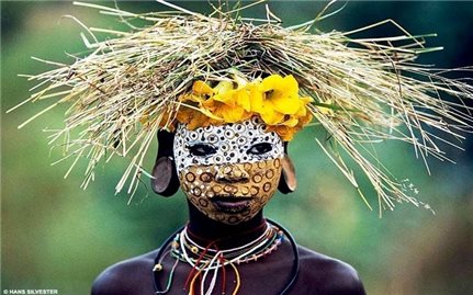 Nghệ thuật tô vẽ độc đáo của thổ dân châu Phi
