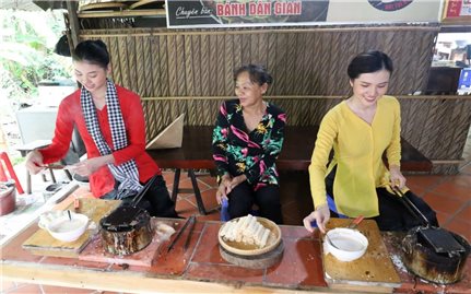 Lễ hội bánh dân gian Nam Bộ lần thứ IX : Trải nghiệm văn hóa ẩm thực của người miền Tây