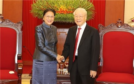 Tổng Bí thư Nguyễn Phú Trọng tiếp Ủy viên Bộ Chính trị, Phó Chủ tịch nước Lào