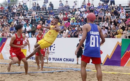 SEA Games 31: Bóng ném bãi biển Việt Nam thắng kịch tính Thái Lan